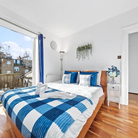 Balcony Blue Theme 1 Bedroom Central London Luxury Flat Near Hyde Park! Accommodates Up To 6! Double Sofa Bed And Next To Station! Luaran gambar